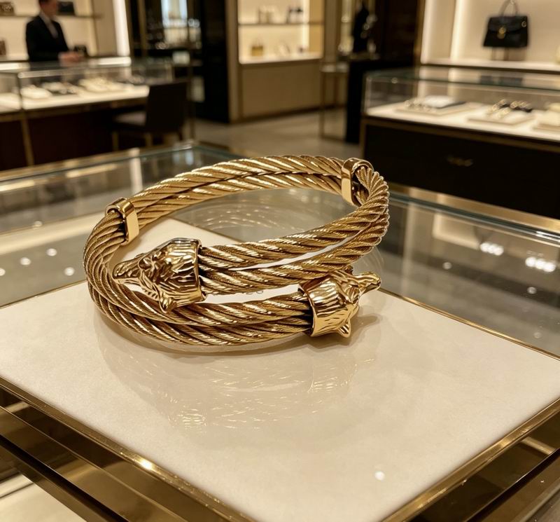Gucci Bracelet 04yxs300